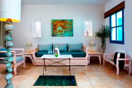 Mitos Suites - 103