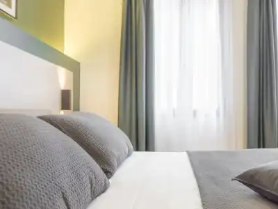 Grand Canal Suites - 42