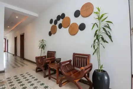 Apsara Centrepole - 14