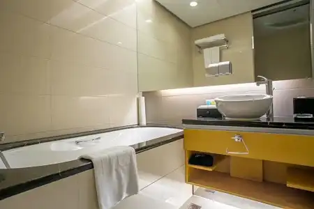 Regal Jinfeng - 71
