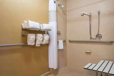 Hampton Inn & Suites Florence-North-I-95 - 8