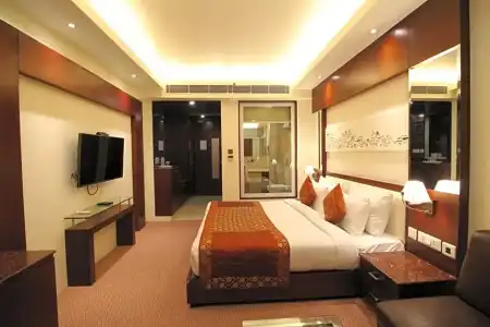 Golden Grand - 79