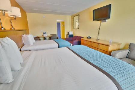 Seashire Inn & Suites - 48