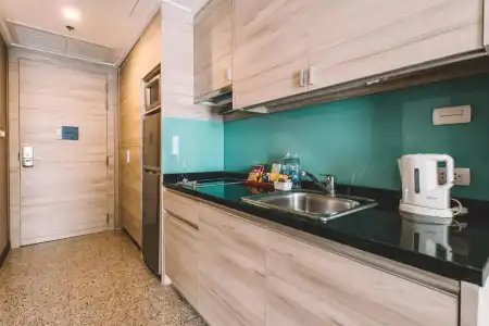 Adelphi Suites Bangkok - 187