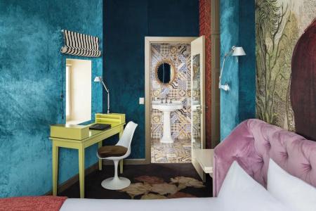 Hôtel du Petit Moulin, Haute Couture by Lacroix - 62