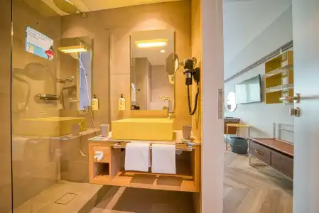 Vienna House Easy by Wyndham Amsterdam Airport - 8
