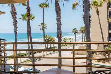 Pacific Terrace - 80
