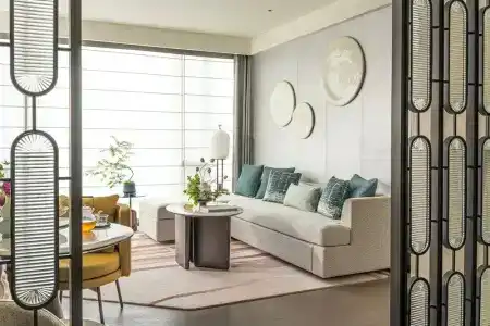 Four Seasons At Centre - 135