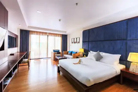 Baan Laimai Beach Resort & Spa - 1