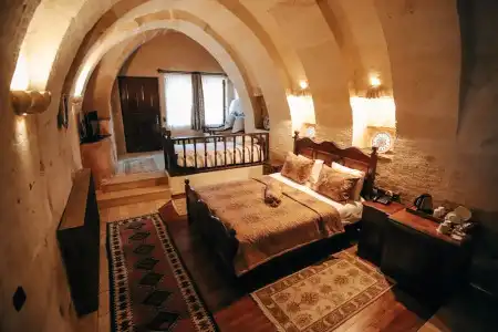 Melis Cave - 86