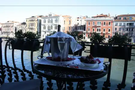 Palazzo Barbarigo Sul Canal Grande - 17