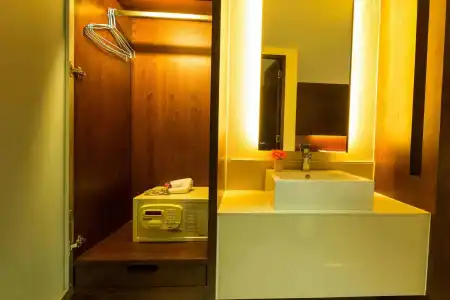 Collection O The Bangkok Airport Link Suite - 29
