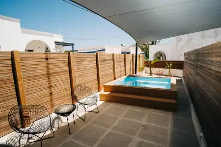 Mesanto Luxury Suites - 137