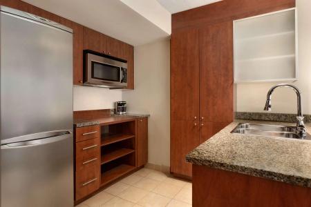 Embassy Suites Montréal by Hilton - 20