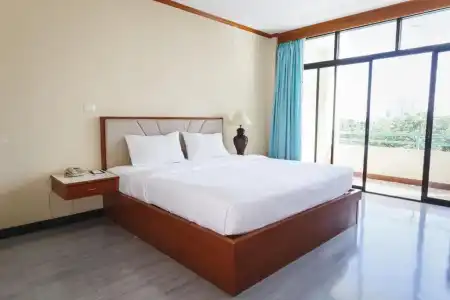 Surin Majestic - 86