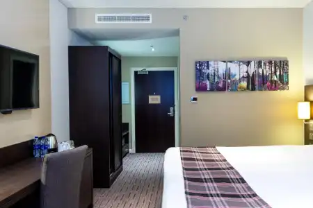 Premier Inn Al Jaddaf - 5