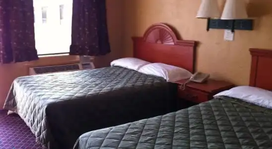 A1A Travel Inn - 3