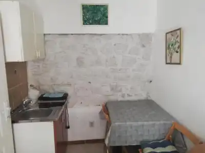 LaRos Apartments - 104