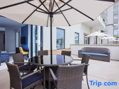The Waterfront Beach Resort, A Hilton - 264