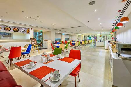 Ramada & Suites by Wyndham Dubai JBR - 8