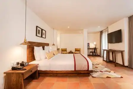 Roadhouse, Thamel, Kathmandu- Contemporary Boutique - 123