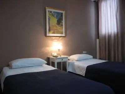 Hostal LK - 5