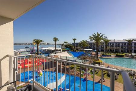 Sea World Resort - 69
