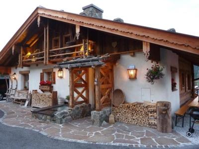 Almdorf Flachau - Luxus Hüttenurlaub - 29
