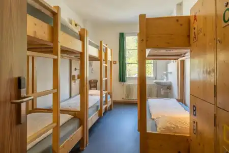 Chalet Hostel @ Backpackers Villa Interlaken - 28
