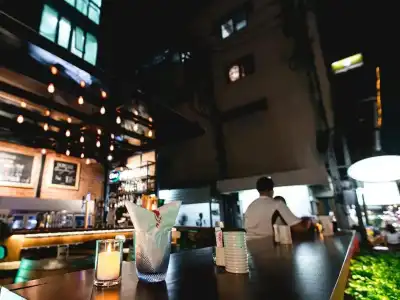 Adelphi Suites Bangkok - 35