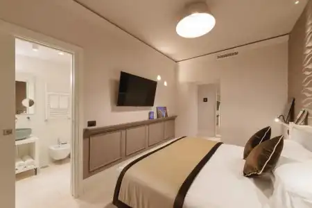 Rhea Silvia Luxury Navona - 22