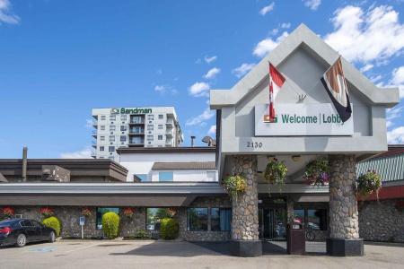 Sandman & Suites Kelowna - 1