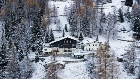 WaldFletschhorn Private Whole in Saas-Fee: 360 Alpine Views & Sauna - 43
