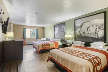 Super 8 by Wyndham St. George UT - 41