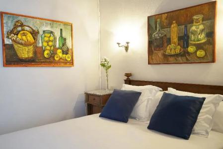 Medium Romantic - 49