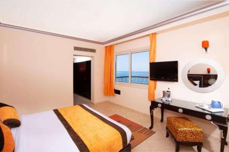 Sphinx Aqua Park Beach Resort - 35
