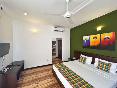The Suite 262 - 62