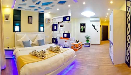 Royal Penguin Boutique & Spa - 140