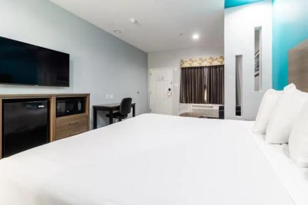 Americas Best Value Inn & Suites Kingwood IAH Airport - 23