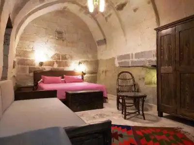 Armesos Cave - 237