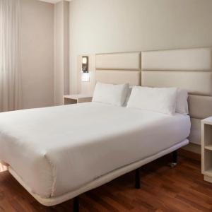 B&B Zaragoza Royal - 46