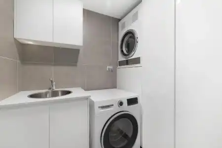 Surfers Century Oceanside Apartments - 208