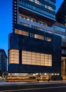 Loews Philadelphia - 74