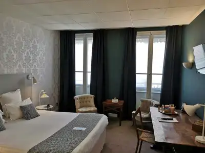 Globe et Cecil Hôtel - 25