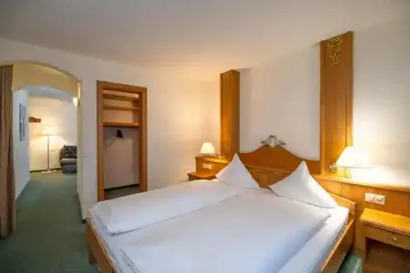 Grichting & Serviced Apartments - 148