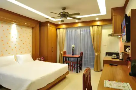 Green Harbor & Service Apartment - 104