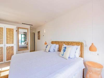 The Sea Club - 106