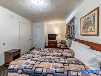 Motel 6 Greensboro, NC - I-40 - 40