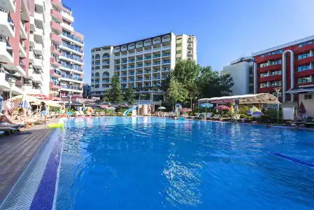 Admiral Plaza - 10