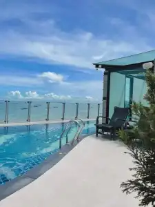 Serenotel Pattaya Beach Front - 13